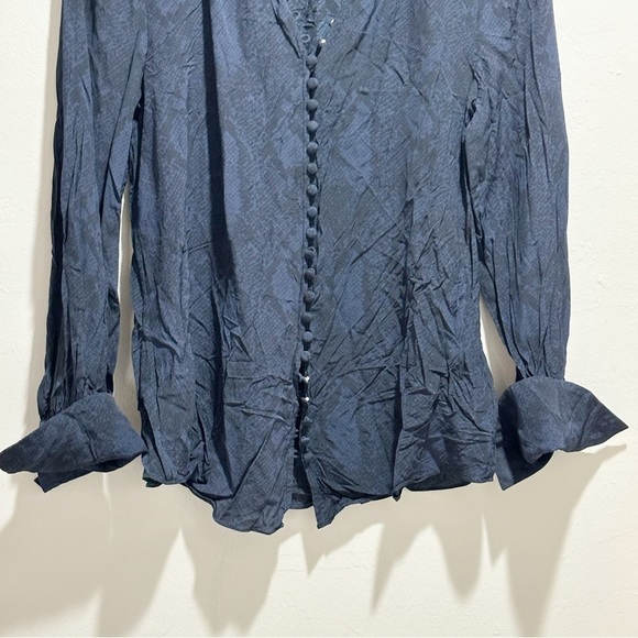 JOIE Women’s Black Blue Reptile Print TARIANA Blouse Long Cuff Button Up Size S - Picture 4 of 7